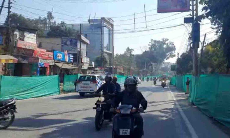 Administration hides failure behind green covering along Doon roads yet again