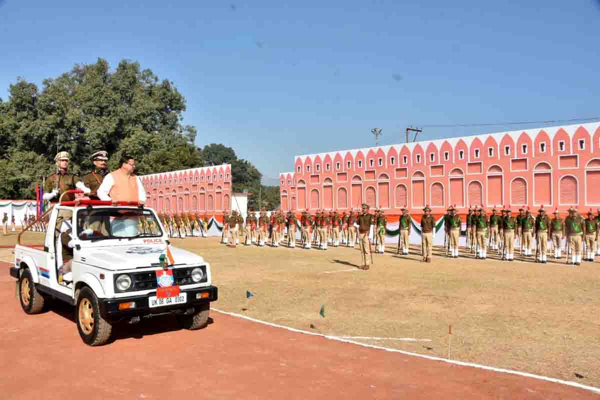 CM reviews ceremonial parade of Home Guards, Civil Defence