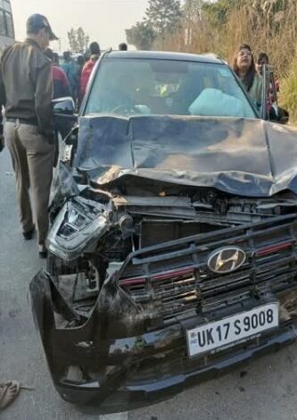 Deer injured, car damaged after collision on highway