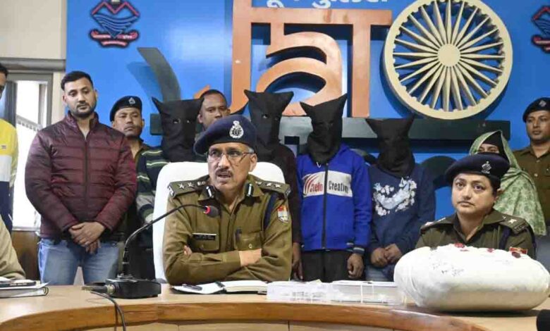 Wife & partner nabbed for husband’s murder in Gucchupani
