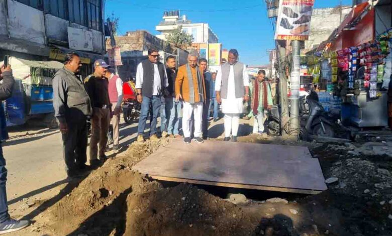 shed installation work in Paltan Bazaar