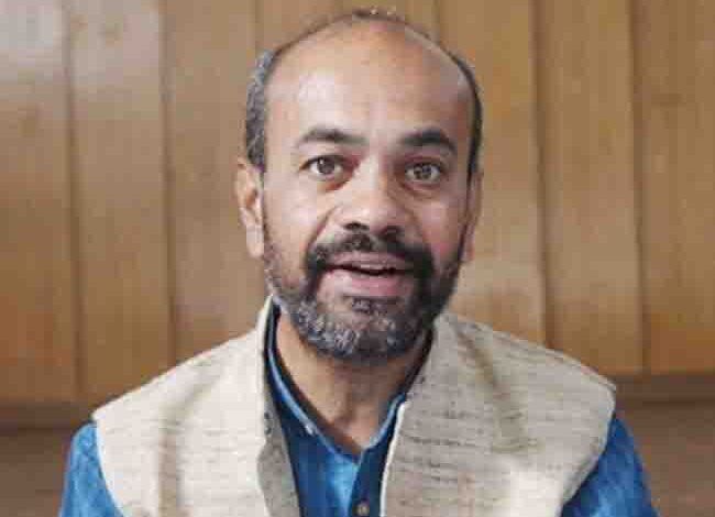 Jugran requests governor to approve women reservation bill