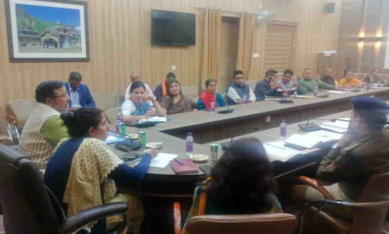 DM orders civic bodies to mark land for stray cattle shelters