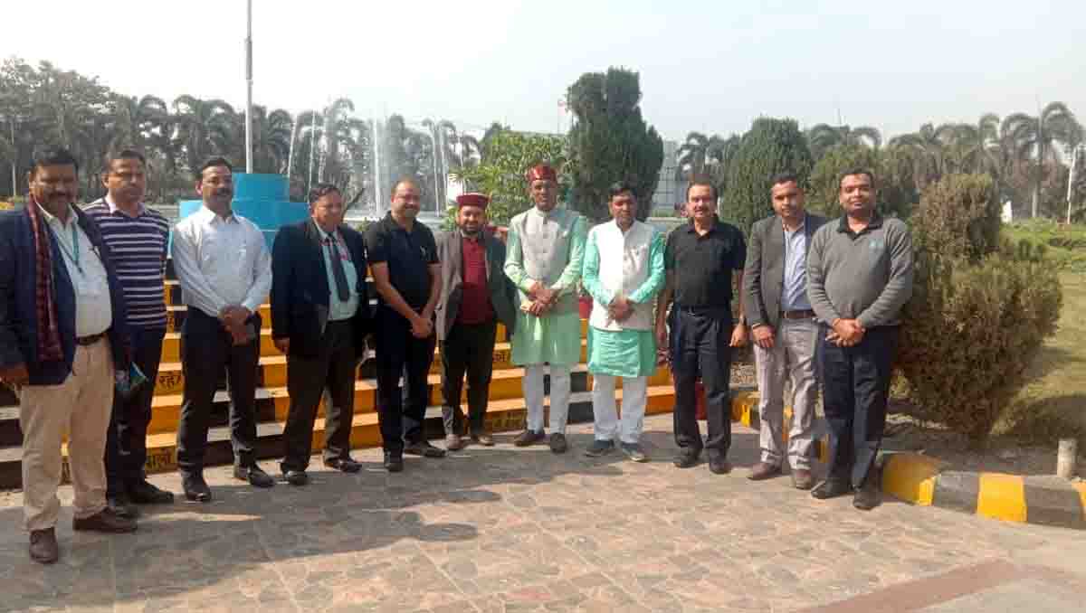 officials inspect industrial units in Pantnagar