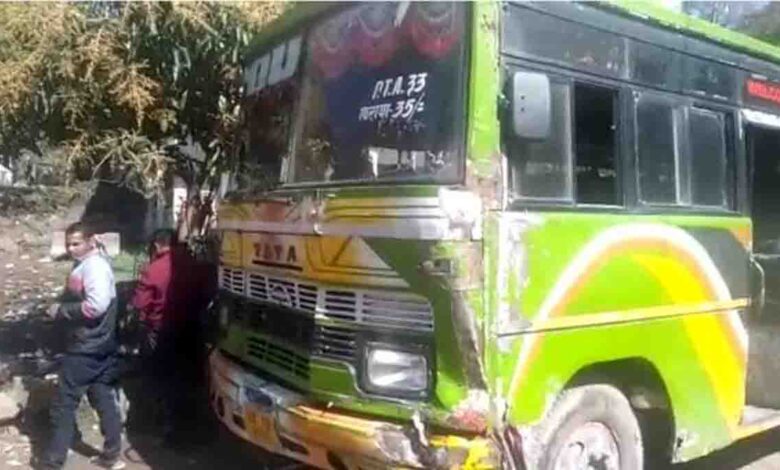 bus experiences brake failure in Champawat