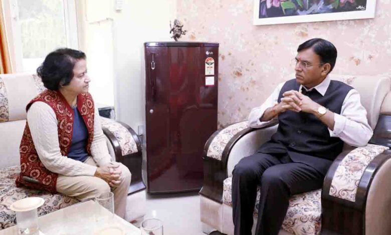 Mandaviya conducts surprise inspection of AIIMS Rishikesh