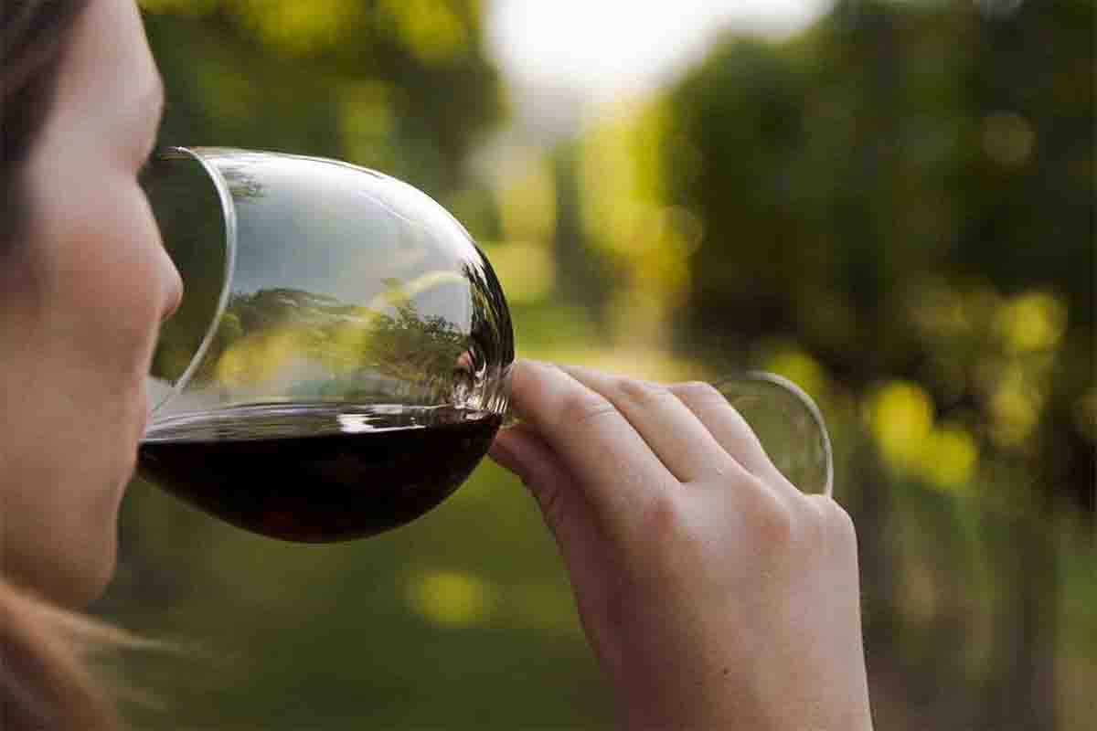 More women into alcohol & drug consumption in State,