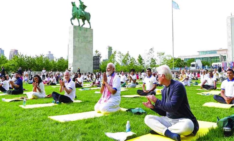 yoga-truly-universal--modi