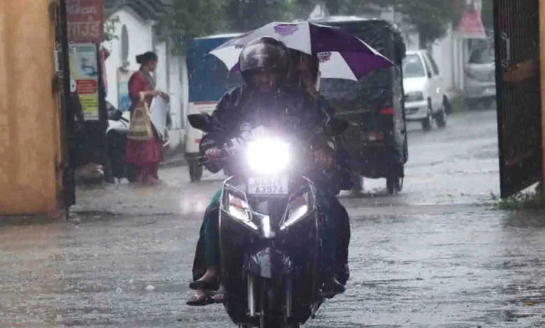 Heavy to very heavy rain likely in State today