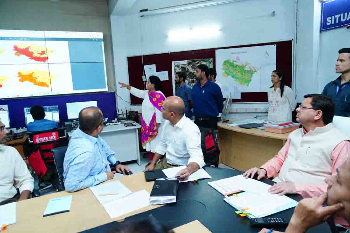 CM reviews disaster preparation on returning from New Delhi