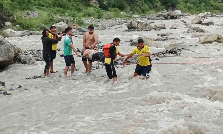 Woman dies while taking selfie in Sahastradhara