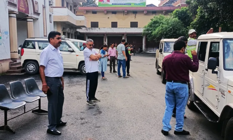 Mayor inspects MCD’s works for dengue prevention