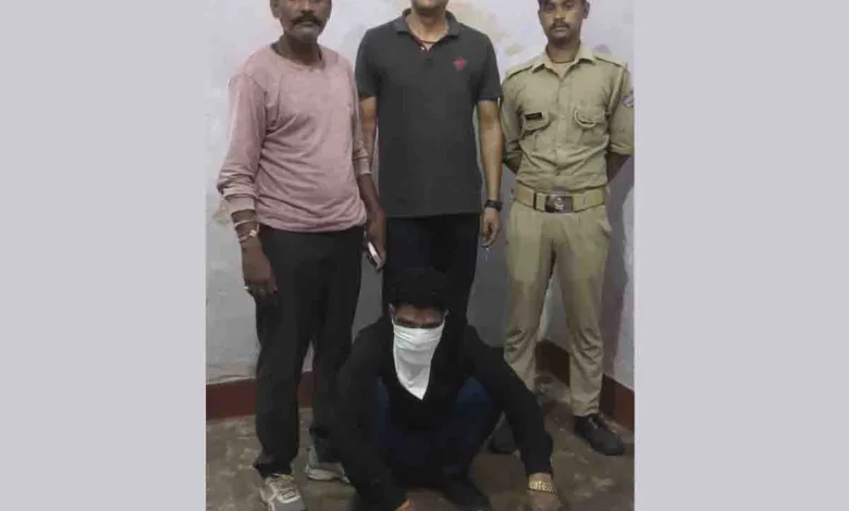 STF nabs smuggler with smack