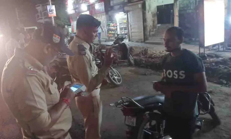 Police penalise 360 vehicles for improper parking outside eateries at night