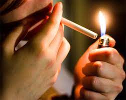 woman smokers