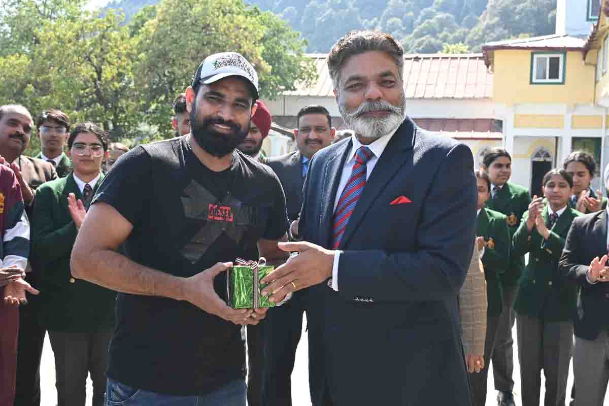 Cricketer Md Shami visits Sherwood College, motivates students