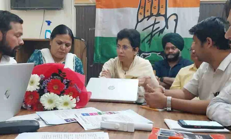 Selja reviews preparation of Uttarakhand Congress for LS elections
