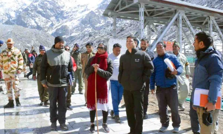 CS visits Kedarnath & Badrinath, checks preparations for Yatra