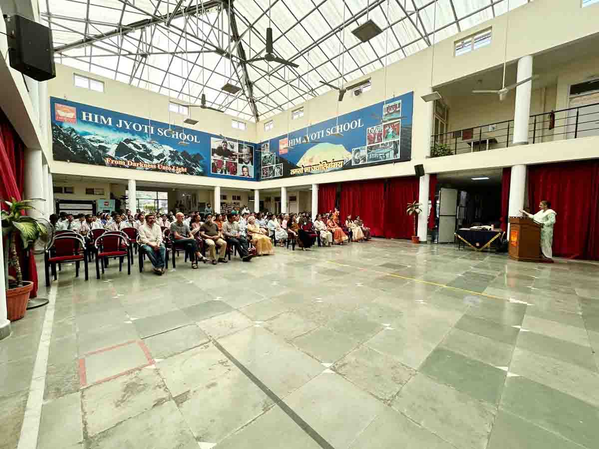 Earthian programme held at Him Jyoti School