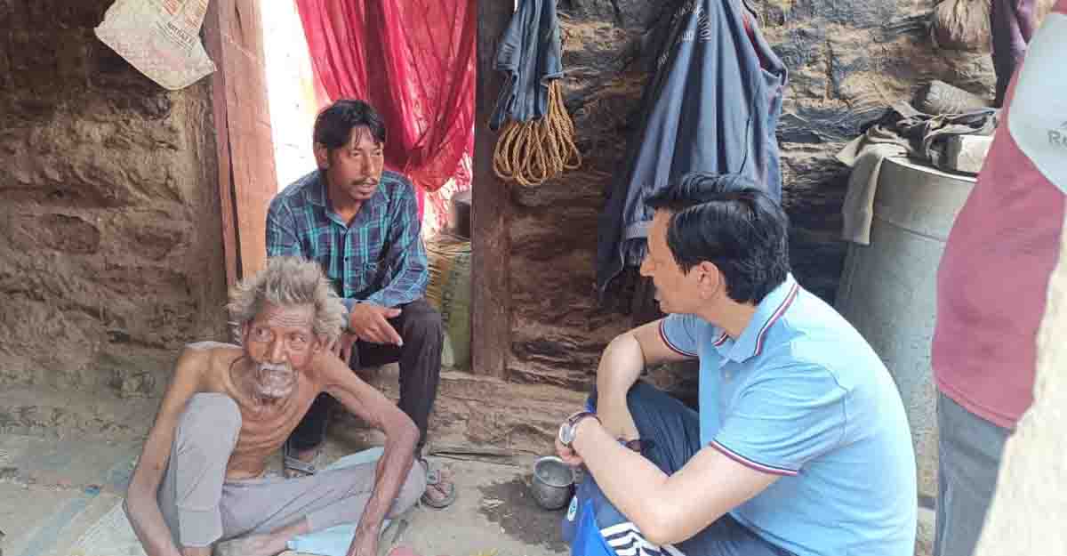 Rawat interacts with Raji tribal community and hears their issues