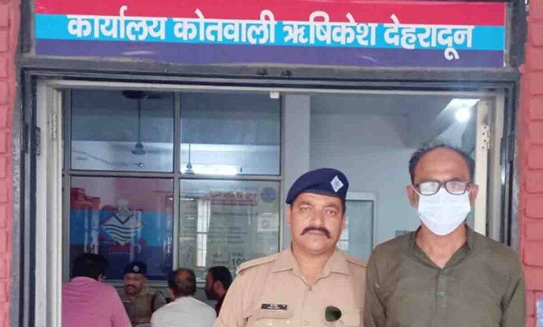 Tour operator arrested after threatening suicide for Char Dham registration