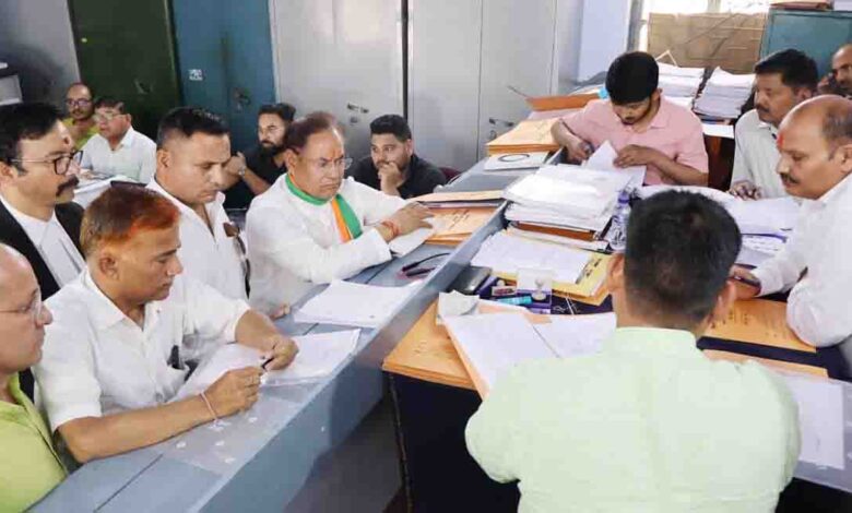 Badrinath bypoll Congress candidate Butola files nomination paper