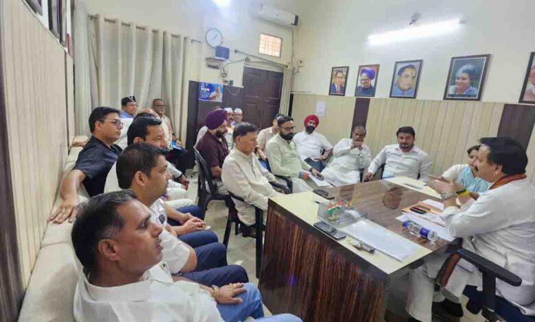 Congress prepares strategy for Badrinath, Manglaur by polls
