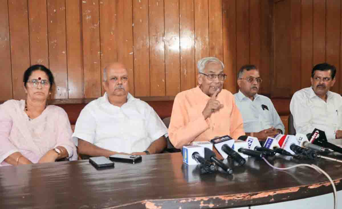 SP extends support to Congress in Vidhan Sabha bypolls