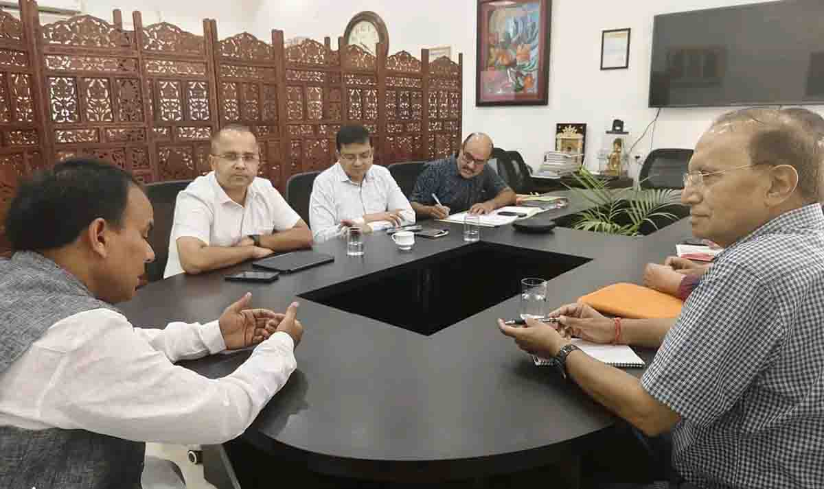 Solar panels to be installed in all Govt colleges and universities in Uttarakhand