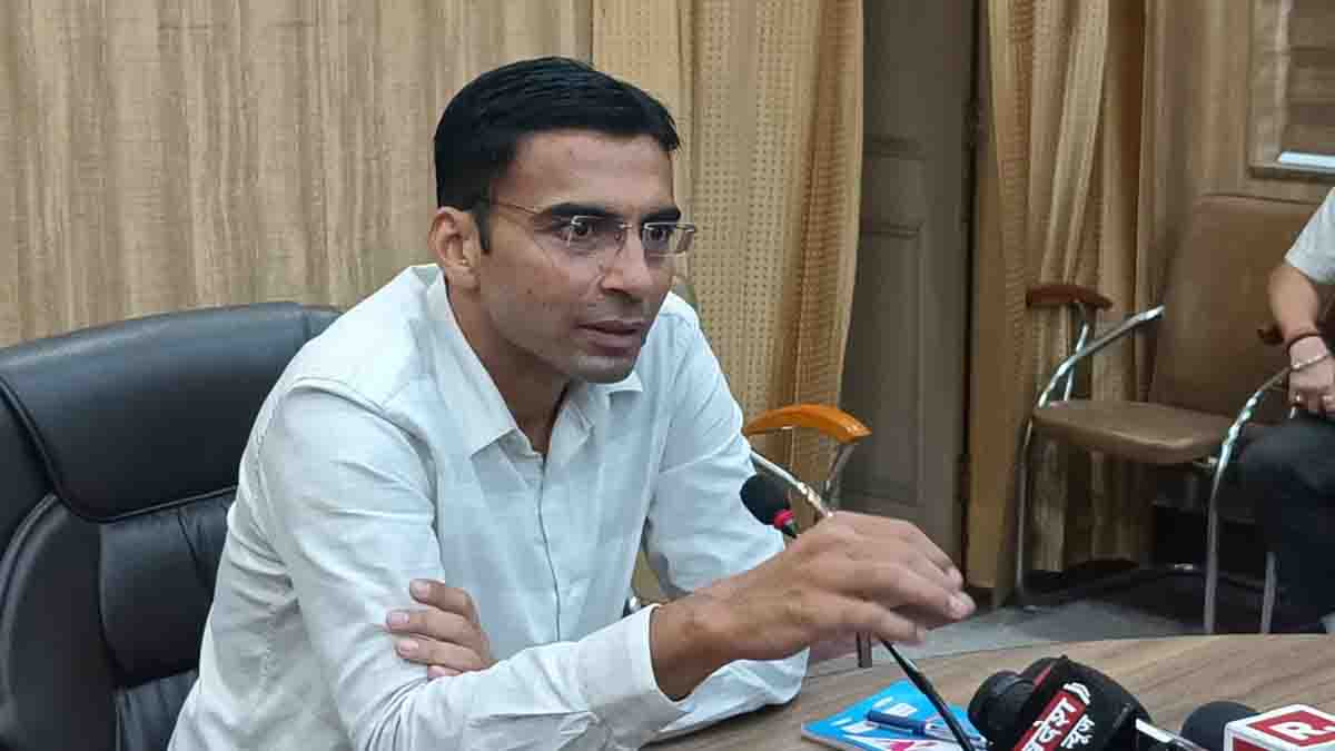Bansal new Dehradun DM, to focus on traffic & preventing land frauds