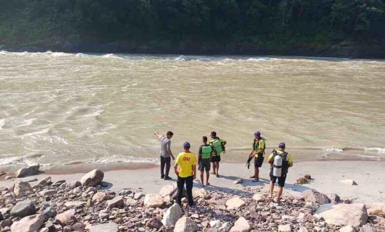 Delhi duo swept away in Ganga near Shivpuri