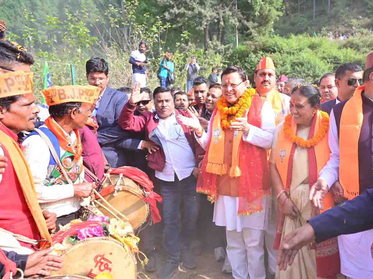 Congress spreading rumours, stooping to comical low Dhami