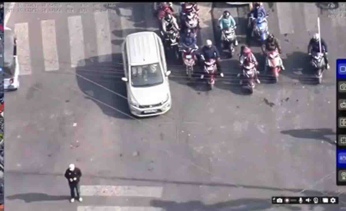Police penalise over 2,570 drivers via drones for crossing stop lines