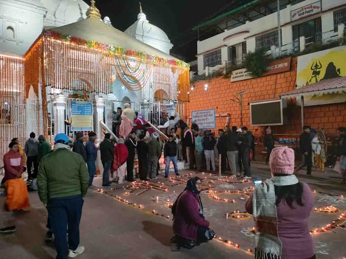Special Deepawali prayers held, Gangotri & Yamunotri set to be closed to public