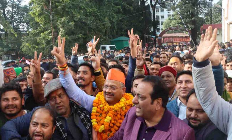 BJP leader Saurabh Thapliyal files nomination as mayoral candidate from Doon