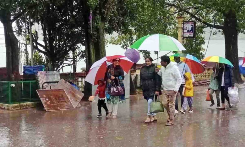 Thunderstorm warning issued for 7 districts, rain forecast across State today
