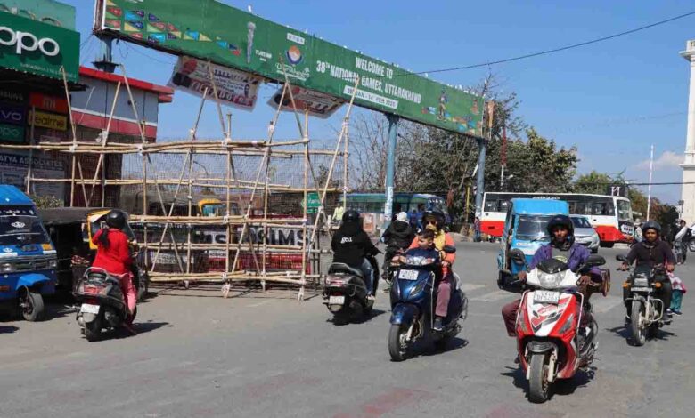 Several routes to remain diverted due to Assembly session