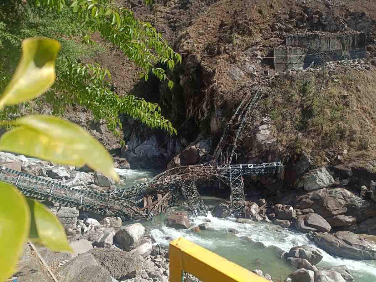 Bridge connecting Govindghat to Hemkund Sahib and Valley of Flowers collapses