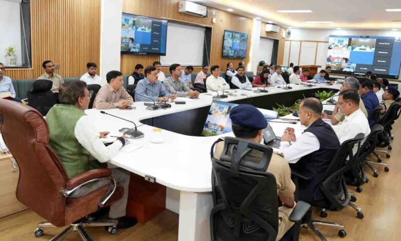 Install digital display boards for traffic management during Char Dham Yatra-CS