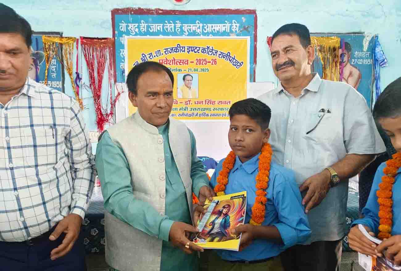 Rawat launches new enrolment campaign in govt schools