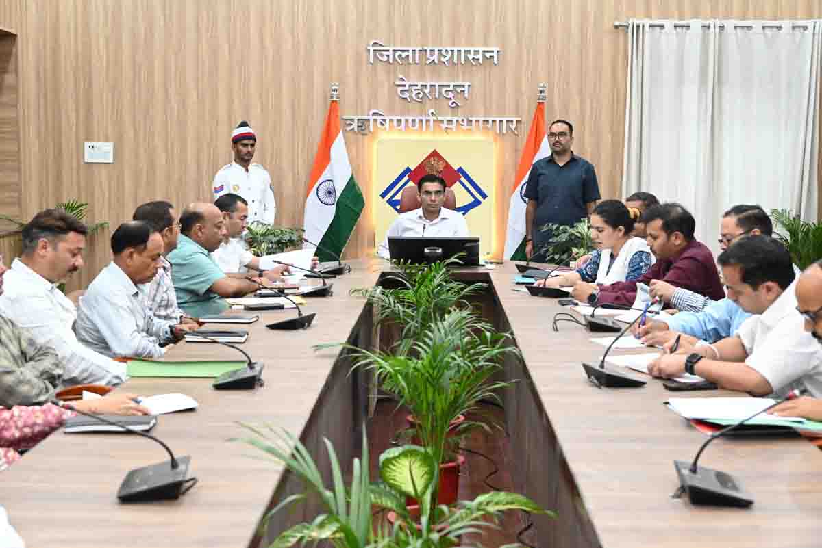 DM orders action against illegal religious structures in Dehradun