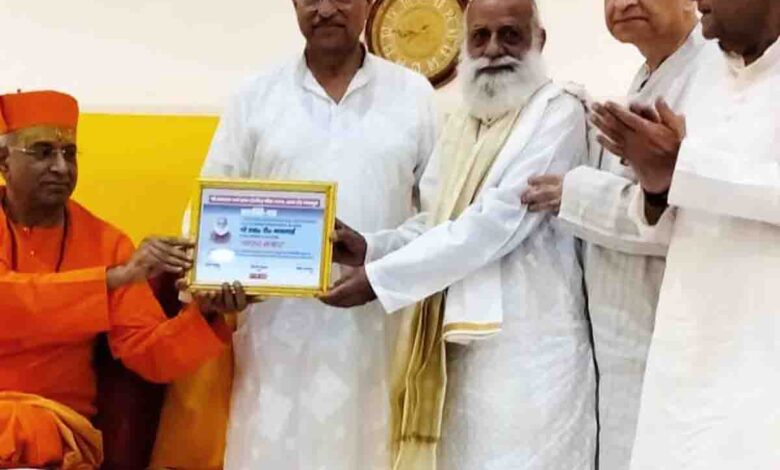 Mamgain honoured with Natya Samrat Award