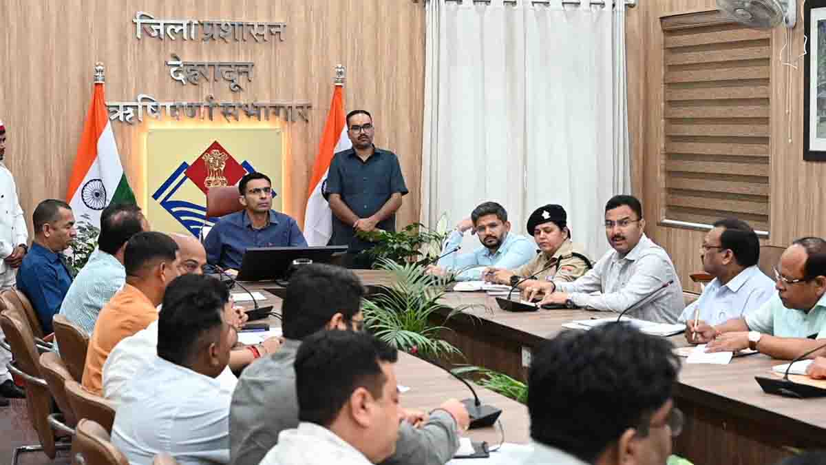 DM reviews preparations for President Murmu’s two-day visit to Dehradun