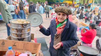 momo vendor exemplifies a mother’s strength in Nainital